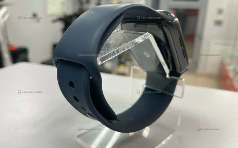 Часы  Apple Watch SE 44 mm