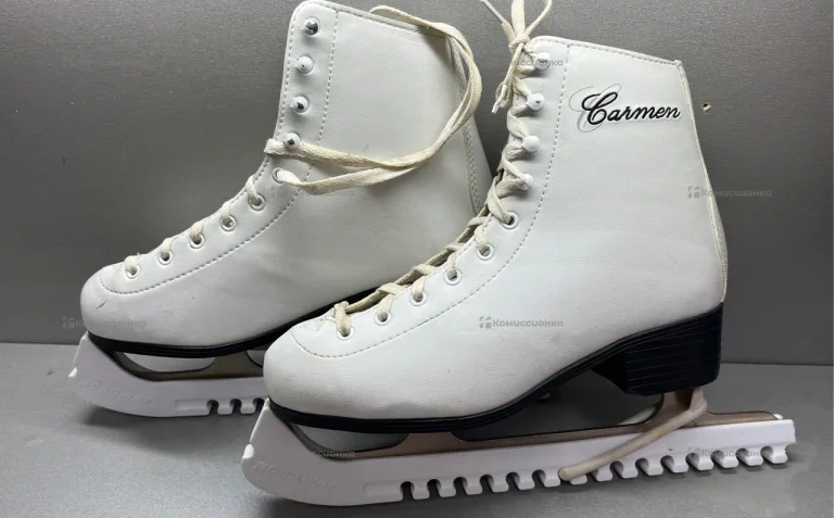Коньки фигурные женские Carmen 38p