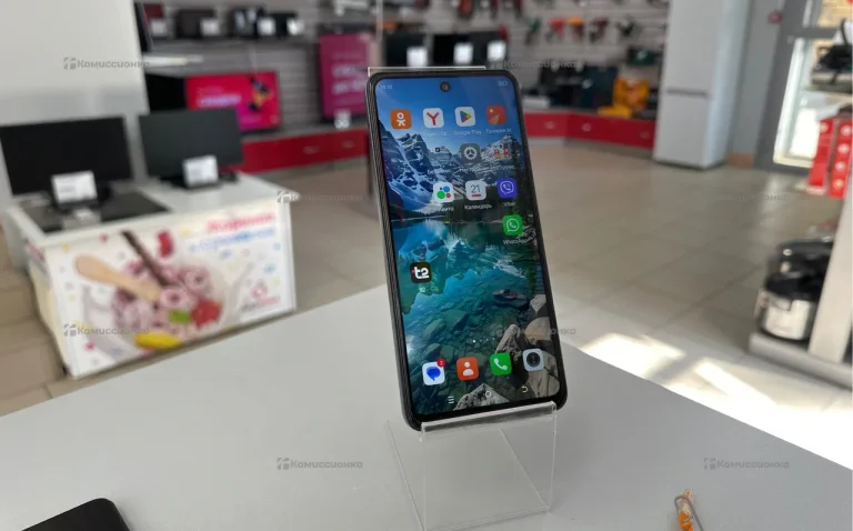 Tecno spark spark go 2024