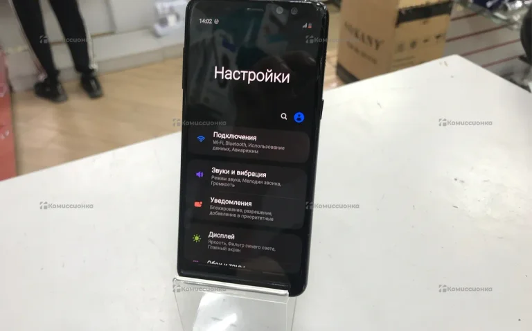 Samsung Galaxy A8 2/32 ГБ