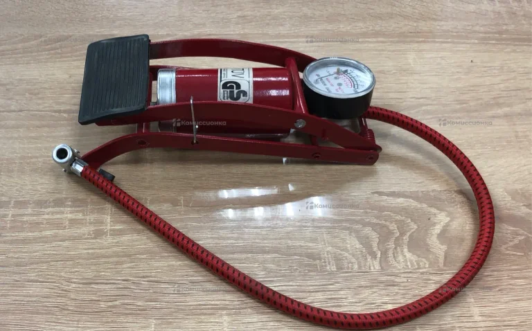 Насос с манометром