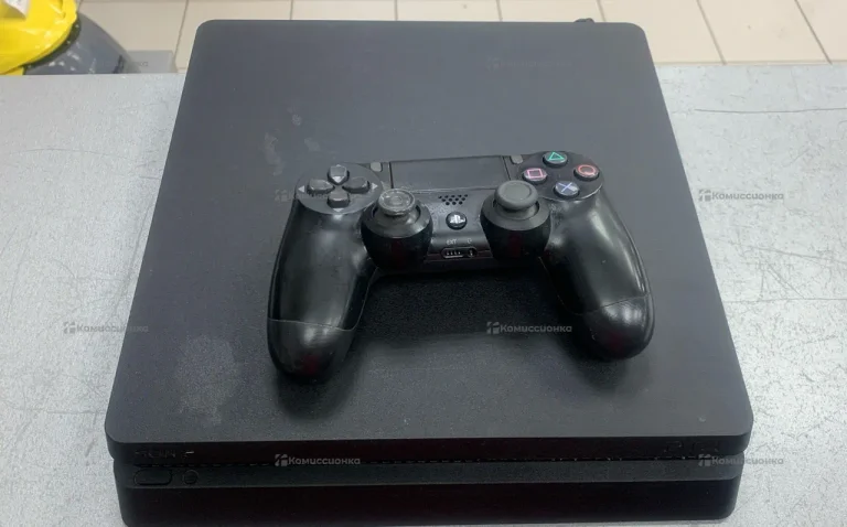 Приставка PS4. PlayStation 4 slim 500gb