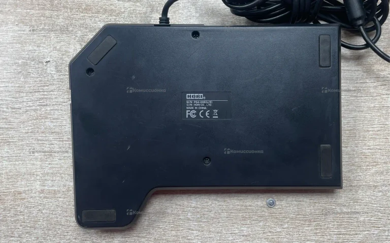 Клавиатура Hori Ps4-008