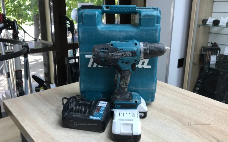 Шуруповёрт Makita DF488D