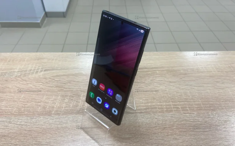 Samsung Galaxy S22 Ultra 8/128 ГБ