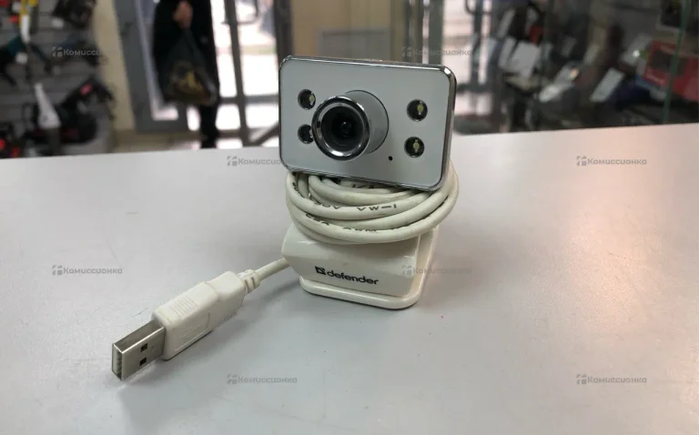 Defender g-lens