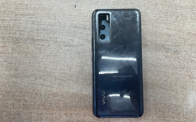 Vivo V20 2021 8/128 ГБ