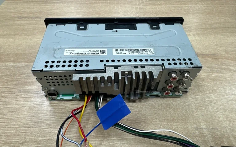 Автомагнитола Pioneer MVH-S520BT