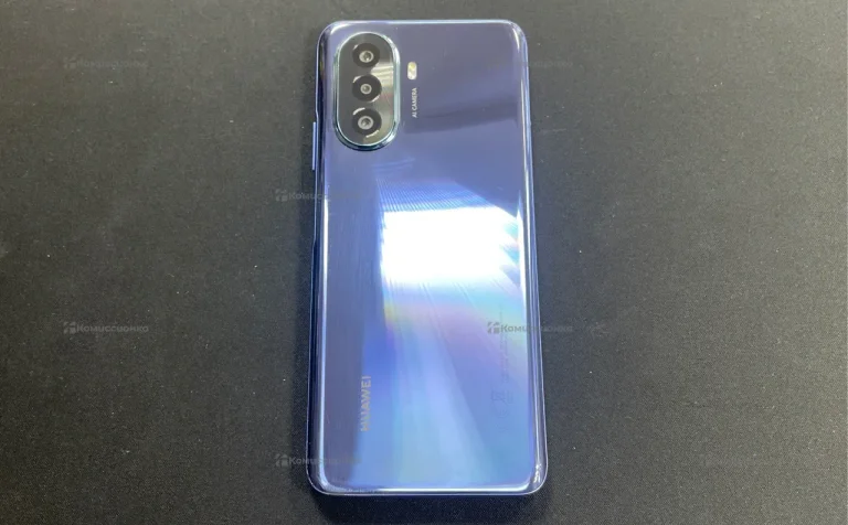 Huawei Nova Y70 4/64 ГБ