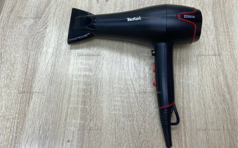 Фен tefal hv5700
