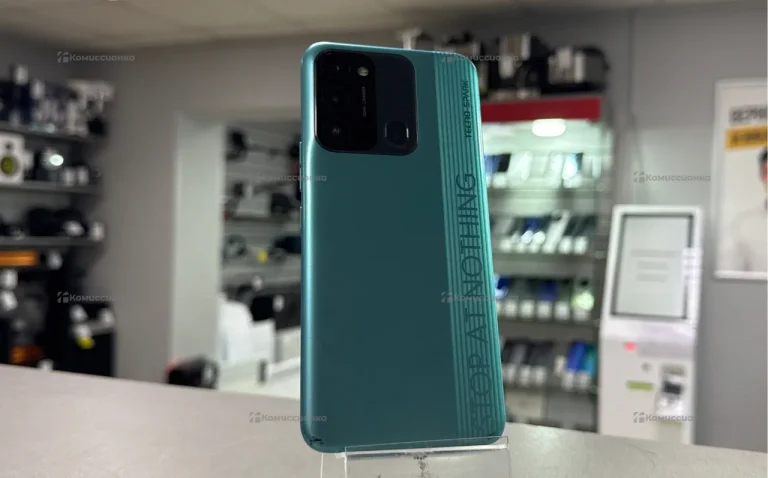 Tecno Spark 8C 4/64 ГБ