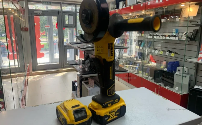 УШМ аккумуляторная DeWALT DCG406N