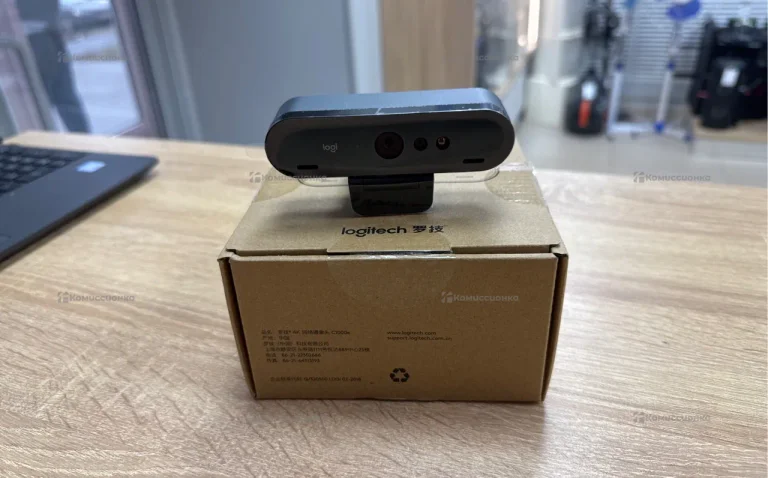 Веб-камера Logitech C1000E 4K