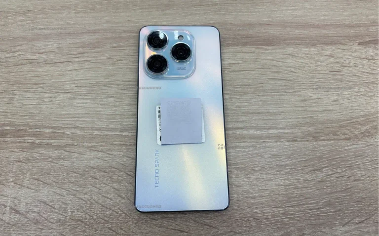 Tecno Spark 20 Pro 8/256 ГБ