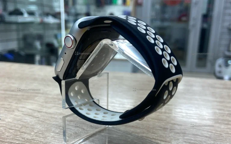 Часы  smart watch