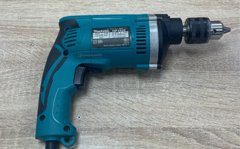 MAKITA Дрель ударная HR1630 реплика