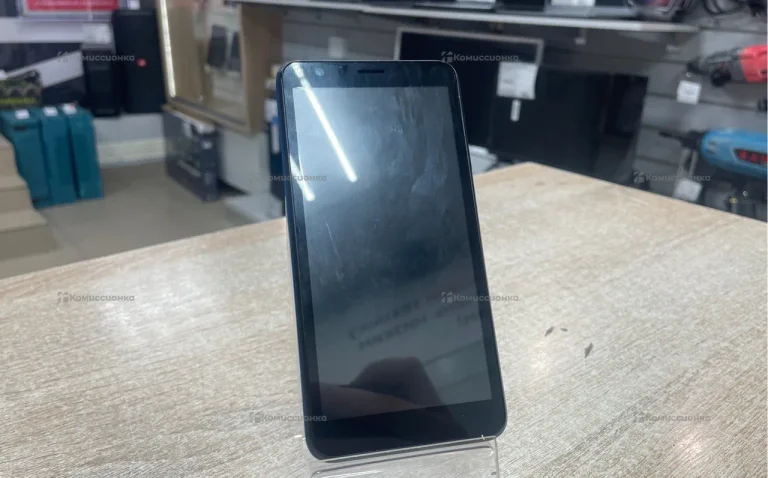 ZTE Blade L8 1/32 ГБ