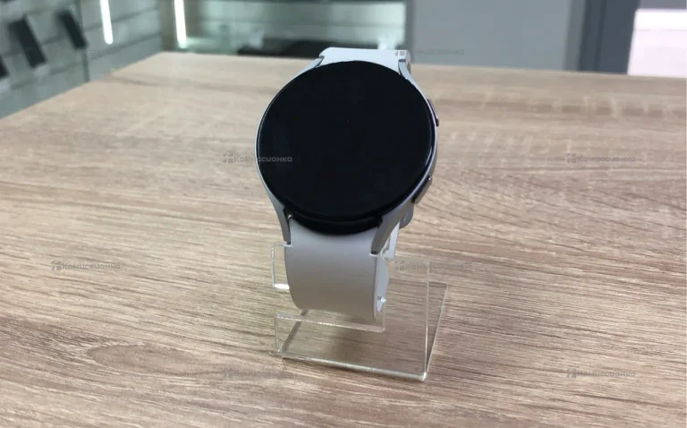Часы Samsung Galaxy Watch 5 44mm