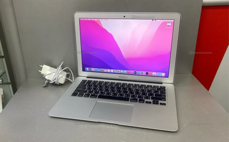 Ноутбук MacBook Air 13 2017