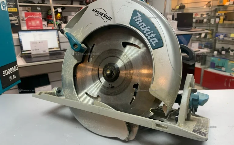 Дисковая пила Makita 5008 MG