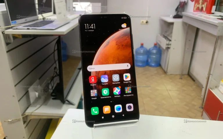 Xiaomi Mi 8 Lite 4/64 ГБ