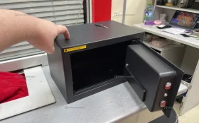 Купить Сэйф б/у , в Москва и область Цена:3500рублей