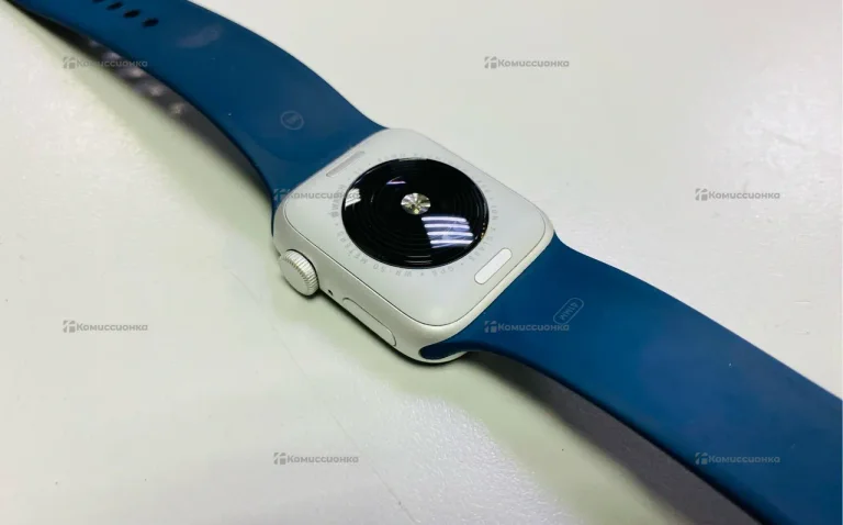 Часы  Apple Watch SE 2