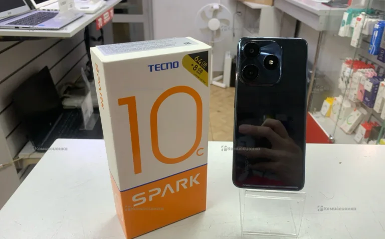 Tecno Spark 10C 4/64 ГБ