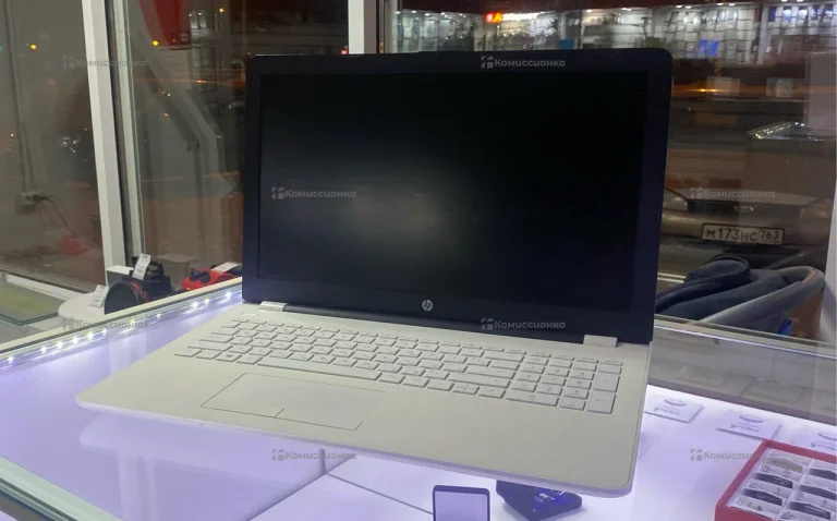 Ноутбук  HP Laptop 15
