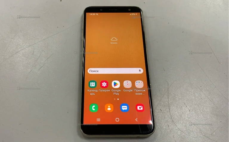 Samsung Galaxy J6 3/32 ГБ