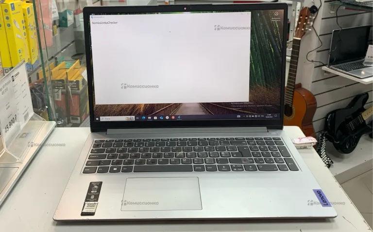 Ноутбук Lenovo IdeaPad 15,7