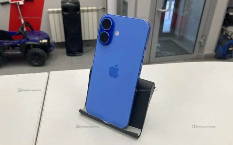 Apple iPhone 16 8/128 ГБ