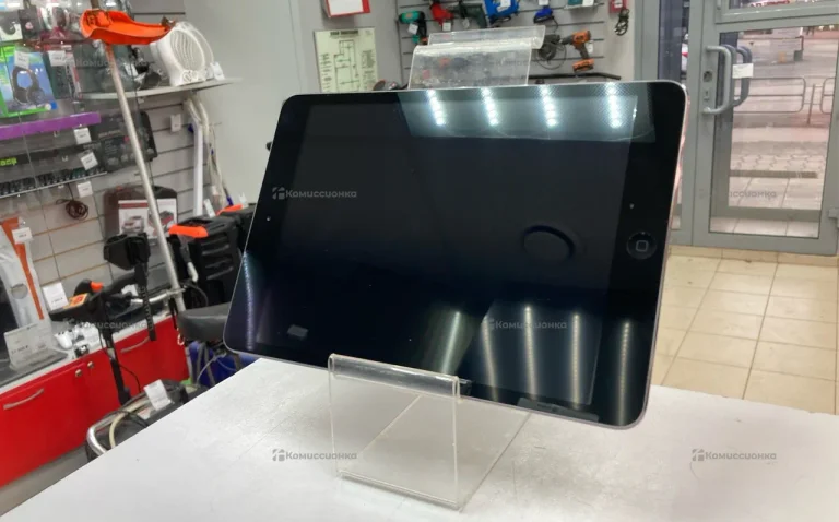 Планшет Apple iPad mini 16Gb Wi-Fi