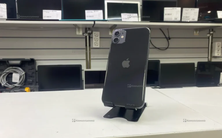 Apple iPhone 11 4/128 ГБ