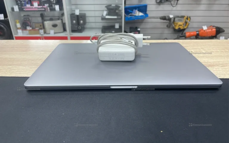 Ноутбук  MacBook Pro 15 inch 2017