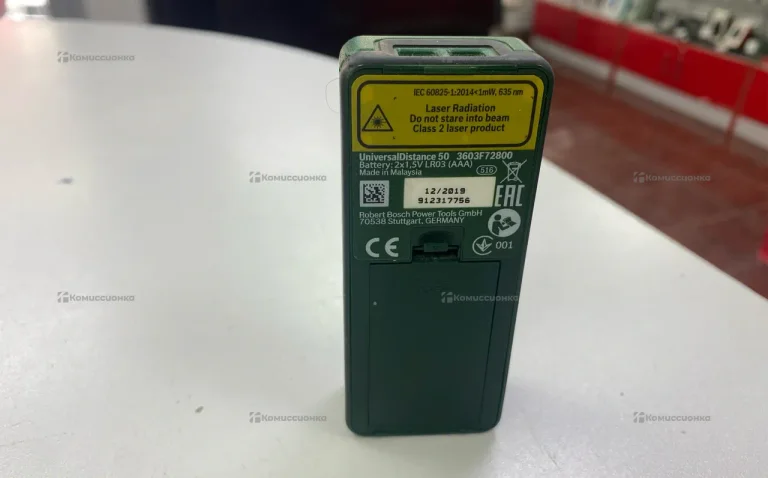Лазерный дальномер BOSCH Universal Distance 50