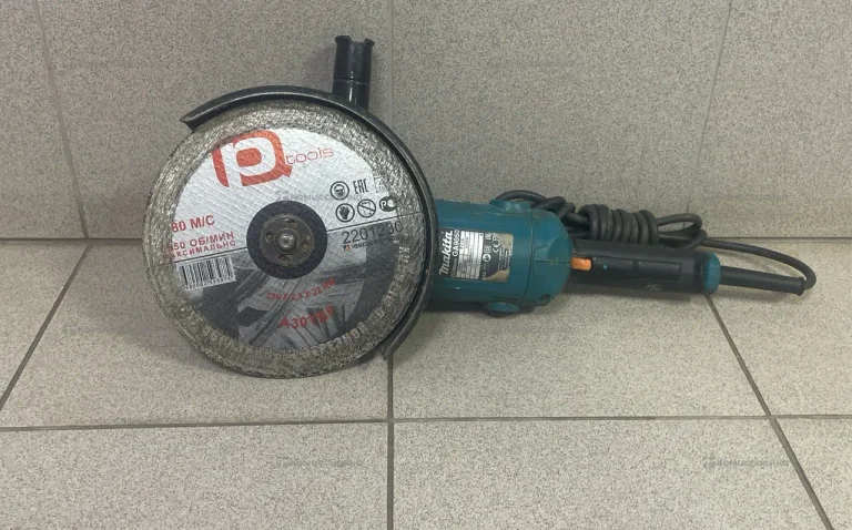 Ушм makita ga9050