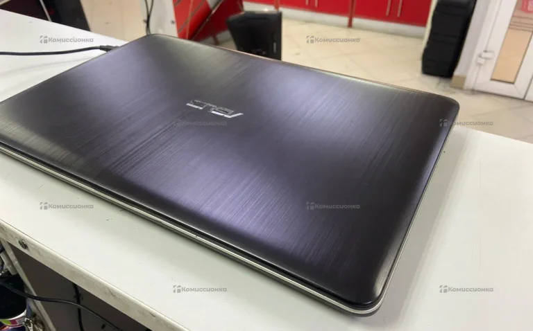 Ноутбук Asus E2-6110