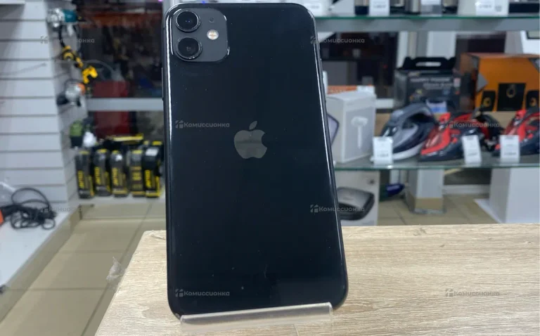 Apple iPhone 11 4/128 ГБ