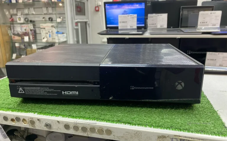 Приставка Xbox One 512GB.