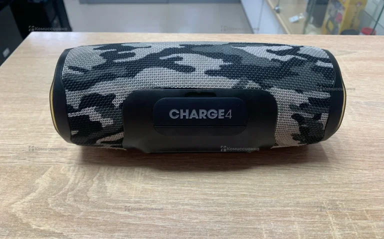 JBL charge 4