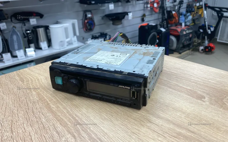 Автомагнитола Alpine cde-170r