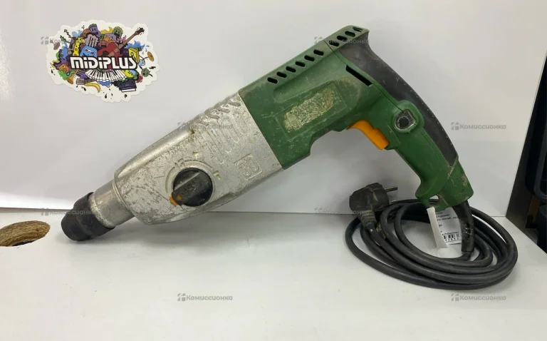 Перфоратор зеленый