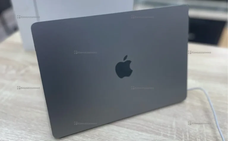 Ноутбук  MacBook Air 13 m3