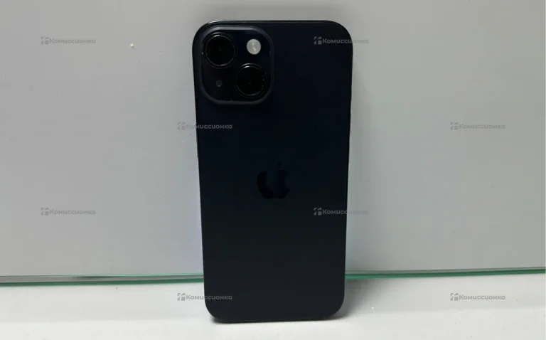 Apple iPhone 15 6/256 ГБ