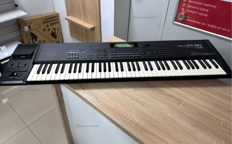Синтезатор Roland XP-80