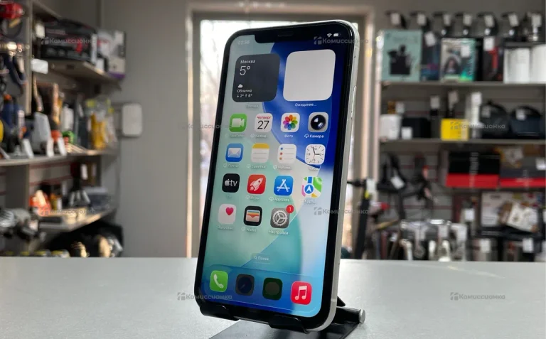 Apple iPhone 11 4/64 ГБ