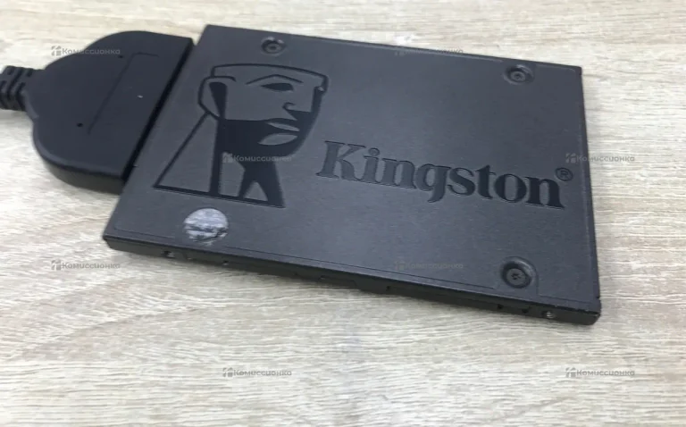 Жесткий диск  Kingston 240GB