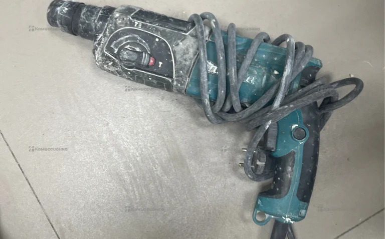 Перфоратор makita HR2470
