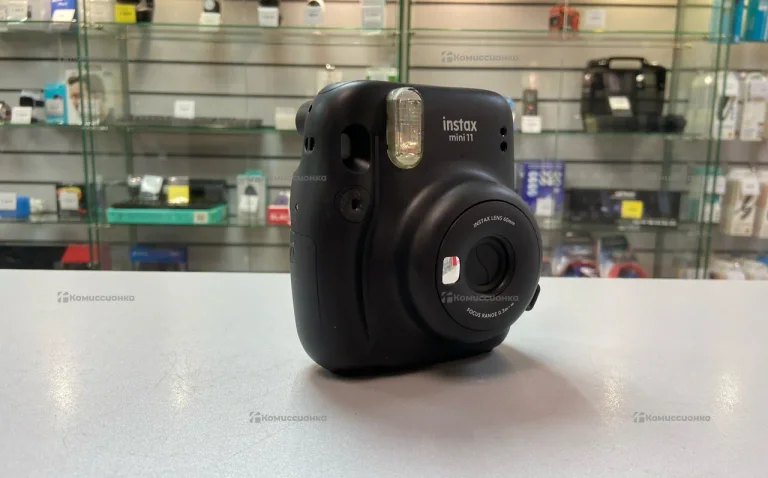 Фотоаппарат Fujitilm Instax mini 11